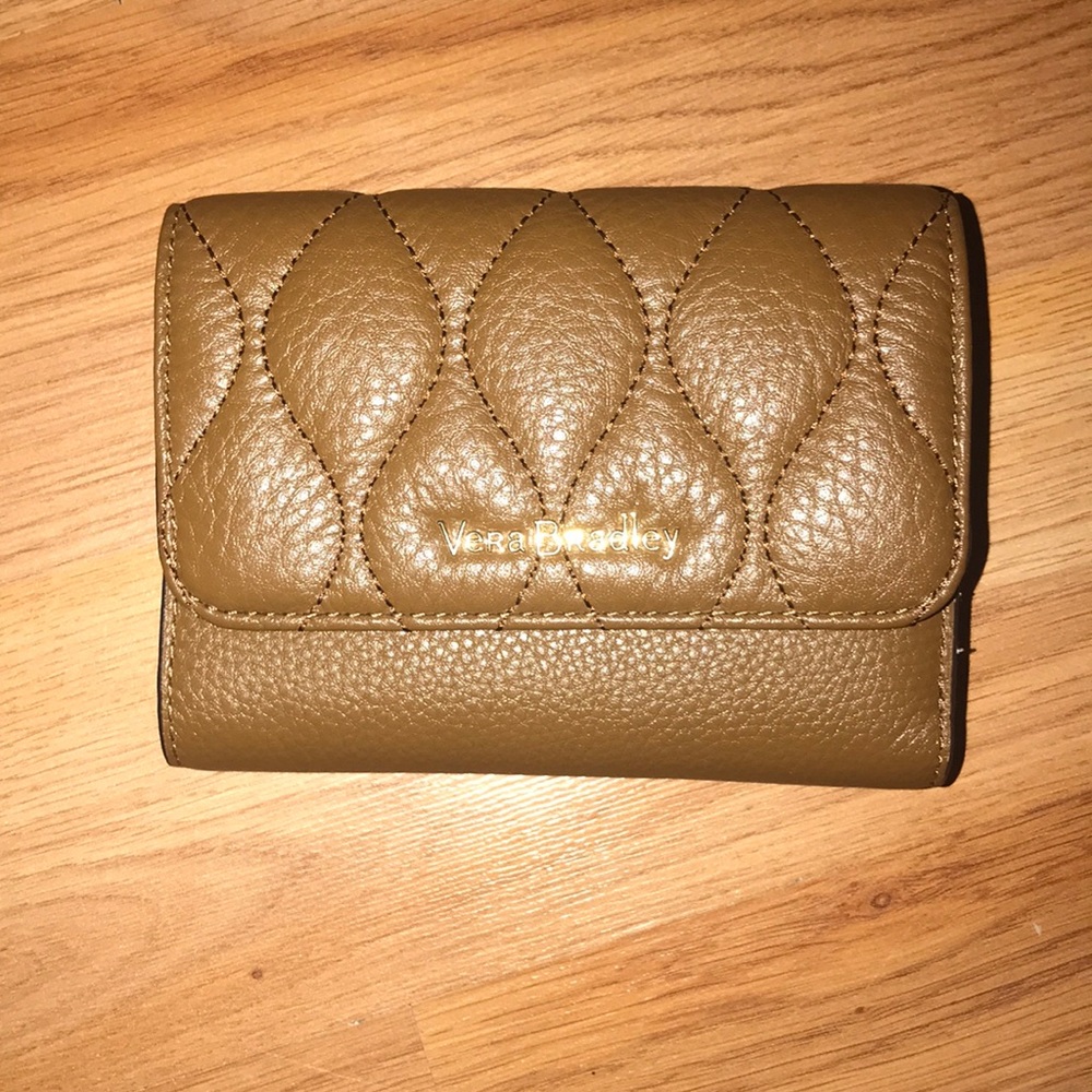 Brand New Vera Bradley Wallet Limited Edition